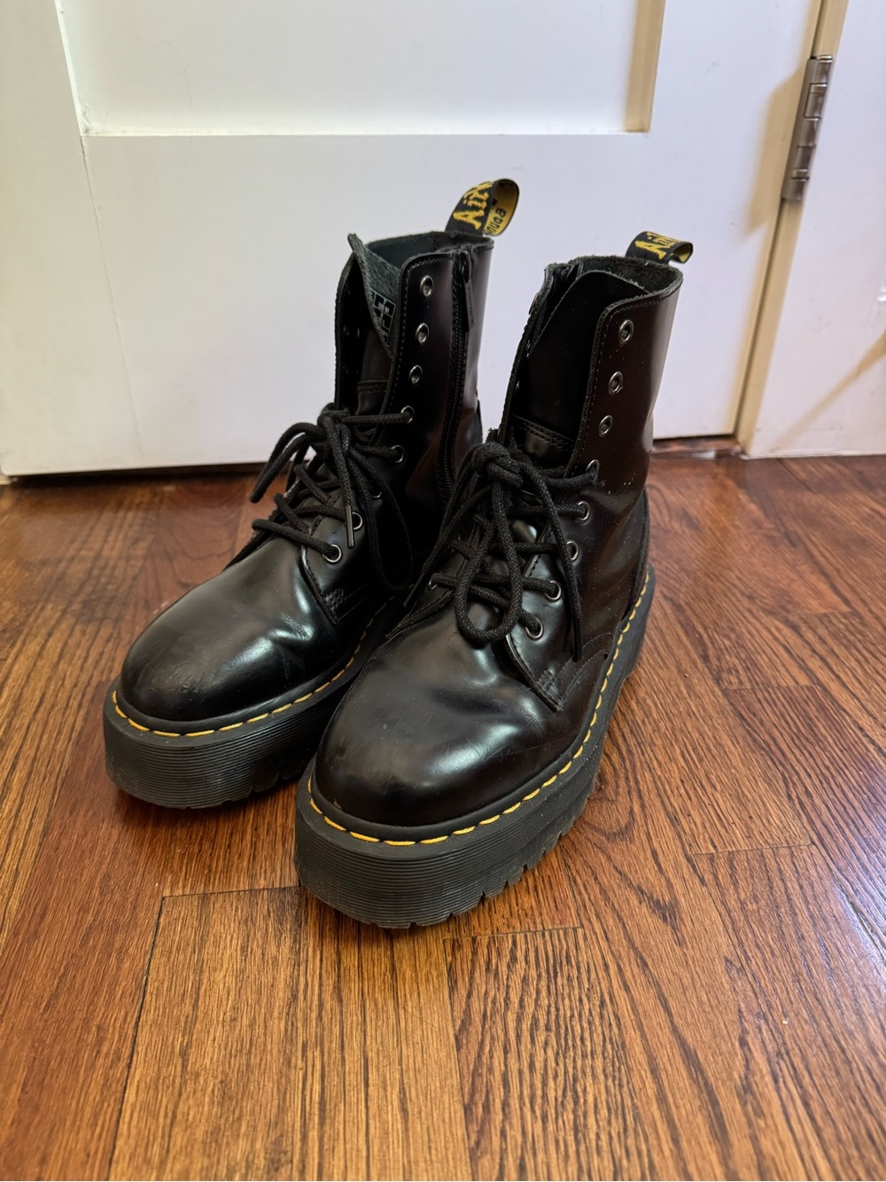 Dr. Martins - JADON BOOT SMOOTH LEATHER PLATFORMS